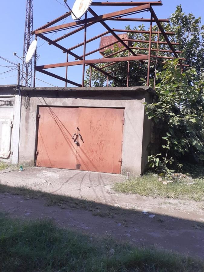 Temuriroom Poti Luaran gambar