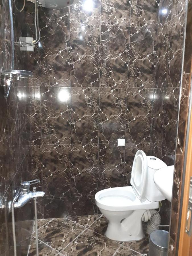 Temuriroom Poti Luaran gambar