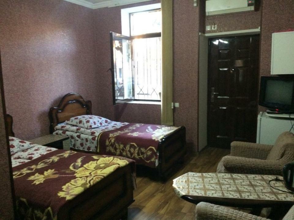 Temuriroom Poti Luaran gambar
