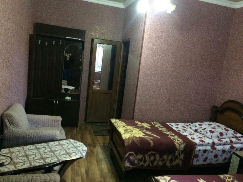 Temuriroom Poti Luaran gambar